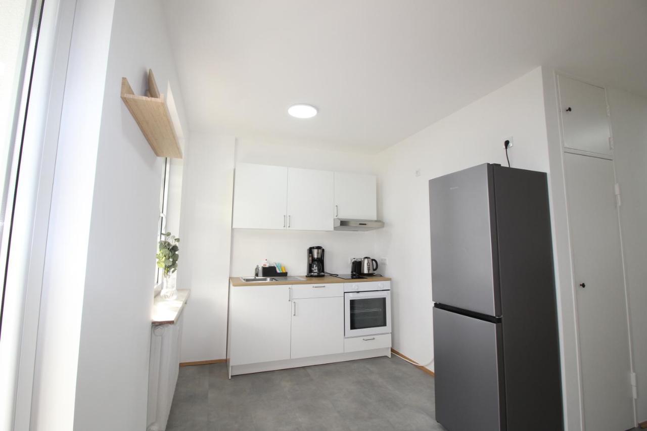 Apartmenthaus Kitzingen - Grosszuegige Wohnungen Fuer Je 6 Personen Mit Balkon Luaran gambar